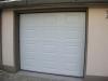 Kasetna garažna vrata s sekcijskim pomikom, bela - oknamba.si.jpg